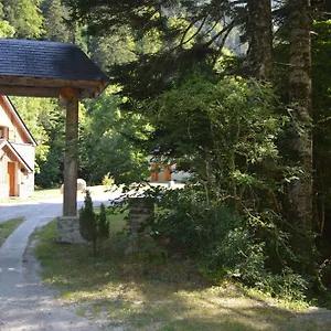 le-clos-de-la-bergerie-by-camilodge.midi-pyreneeshotels.com/