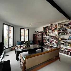 Séjour chez l'habitant Un Parisien Atypique - An Atypical Parisian