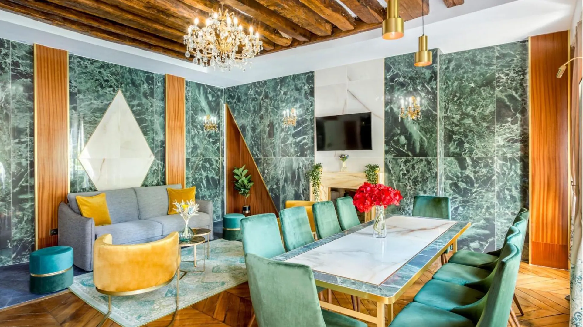 Luxury 3 bedrooms 3 bathrooms apartment in Le Marais Paris